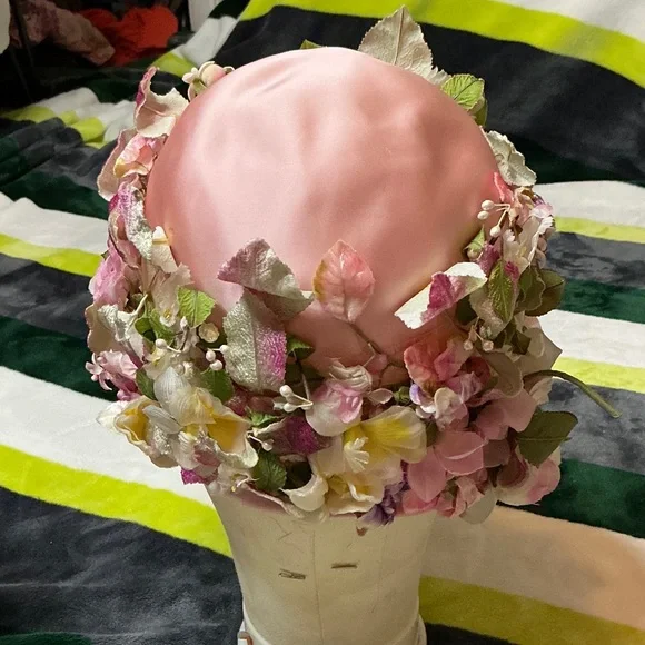 Vintage 1950’s Christian Dior Pink Floral Hat - Picture 5 of 14
